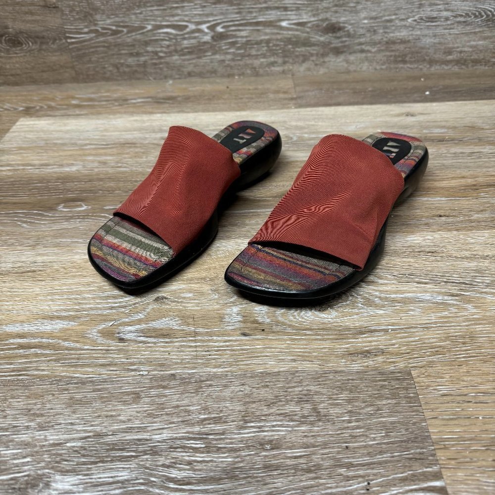 ART Effects Burnt Orange Slip-On Women's Sandal NO SIZE SEE PICTURE